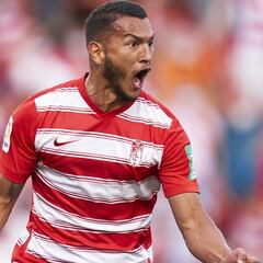 Suárez y Bacca le dan el empate a Granada ante Valencia