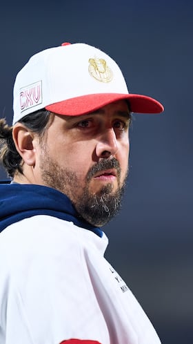 Amaury Vergara Manager of Guadalajara during the quarter-final second match between Cruz Azul and Guadalajara as part of the Liga BBVA MX, Torneo Apertura 2025 at Olimpico Universitario Stadium, on November 30, 2025 in Mexico City, Mexico.