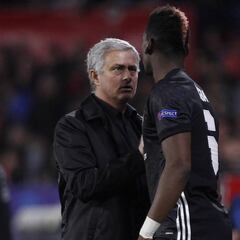 Mourinho 'pica' a Pogba antes del Manchester United-Chelsea