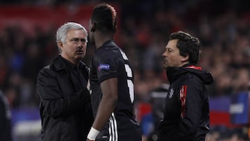 Mourinho 'pica' a Pogba antes del Manchester United-Chelsea