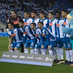 Quique renueva la tarjeta de presentación blanquiazul