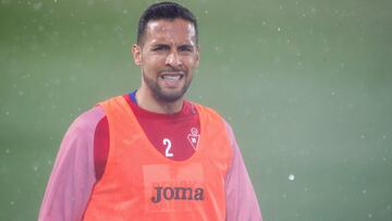 Esteban Burgos, durante su etapa en el Eibar.