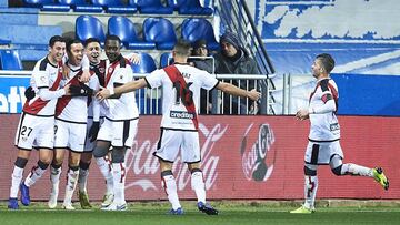 El Rayo sale del descenso gracias a un gol de De Tomás