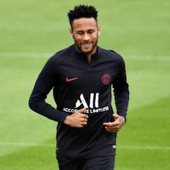 A Neymar no paran de crecerle los enanos: lío PSG-CBF por él