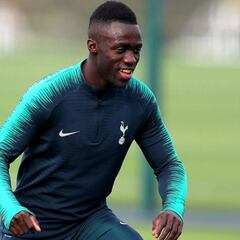 Tottenham espera recuperar a Dávinson antes de fin de año