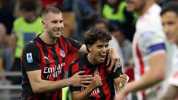 Joao Félix celebra un gol con el Milan.