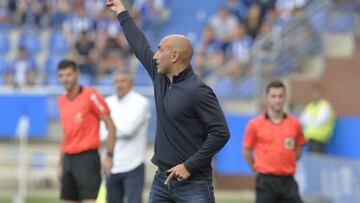 Poca presencia de los fichajes en los onces de Abelardo