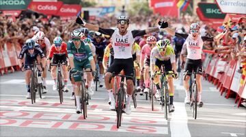 Juan Sebastian Molano, del UAE Team EMirates, ganador de la decimosegunda etapa de La Vuelta.