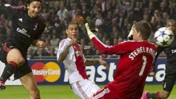 <b>EL EMPATE. </b>Ibrahimovic hizo así su tercer gol en la Champions.