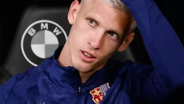 Dani Olmo, en una imagen con el Barça.