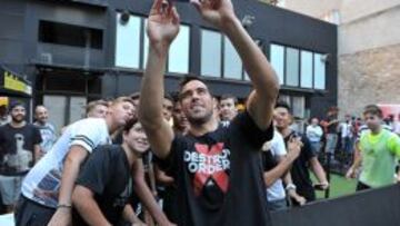 A pesar de estar de baja, Bravo tuvo su ‘bolo’.