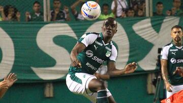 El volante Kevin Balanta durante un partido entre Deportivo Cali y América por Liga Águila.