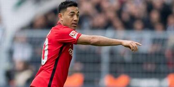 Su 2015 con Chivas le valió para llegar al Eintrach Frankfurt para la temporada 2016 y actualmente sigue militando con las 'Águilas'.
