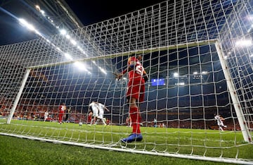 Istanbul (Turkey), 01/10/2019.- Paris Saint Germain's Mauro Icardi (4-R) celebrates scoring during the UEFA Champions League group A soccer match between Galatasaray and Paris Saint Germain in Istanbul, Turkey 01