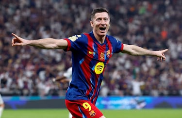 Qué fácil encontró Pedri a Lewandowski entre centrales, que, eso sí, definió de forma exquisita ante la salida de Courtois con una vaselina perfecta. 