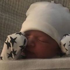 Gareth Bale da la bienvenida al mundo a su hijo Axel Charles