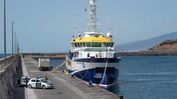 Spanish Oceanographic Institute (IEO)&#039;s vessel Angeles Alvarino is pictured in the port of Santa Cruz de Tenerife on June 14, 2021. - Spanish rescuers were trawling the seabed for the body of a toddler in waters off Tenerife after investigators said 