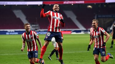 MADRID, SPAIN - JANUARY 12: Angel Correa of Atletico de Madrid celebrates after scoring their team's first goal during the La Liga Santander match between Atletico de Madrid and Sevilla FC at Estadio Wanda Metropolitano on January 12, 2021 in Madrid, Spai