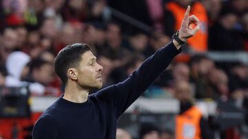 Leverkusen (Germany), 10/02/2024.- Leverkusen's head coach Xabi Alonso reacts during the German Bundesliga soccer match between Bayer 04 Leverkusen and FC Bayern Munich in Leverkusen, Germany, 10 February 2024. (Alemania) EFE/EPA/RONALD WITTEK CONDITIONS - ATTENTION: The DFL regulations prohibit any use of photographs as image sequences and/or quasi-video.
