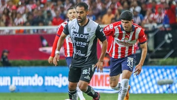 (L-R), Joaquin Esquivel of Necaxa and Zahid Munoz of Guadalajara during the game Guadalajara vs Necaxa, corresponding to Round 03 of the Torneo Apertura 2023 of the Liga BBVA MX, at Akron Stadium, on July 13, 2023.
<br><br>
(I-D), Joaquin Esquivel de Necaxa y Zahid Munoz de Guadalajara durante el partido Guadalajara vs Necaxa, correspondiente a la Jornada 03 del Torneo Apertura 2023 de la Liga BBVA MX, en el Estadio Akron, el 13 de Julio de 2023.