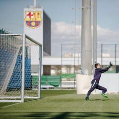 El Barça Atlétic empaña el modelo de La Masía