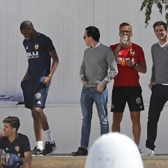 El Valencia trabaja en un plan con Rodrigo y otro sin él