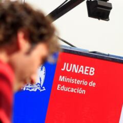Becas Junaeb: cómo renovar la ayuda, fechas claves y trámites