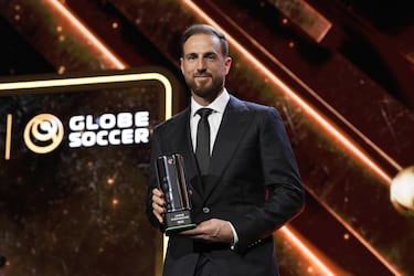 Jan Oblak recogió el premio a mejor parada de la temporada.