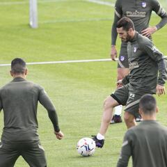 El Atlético vuelve al trabajo sin Giménez ni Lodi