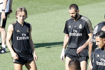 El Madrid entrena pensando en el debut liguero en el Bernabéu