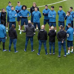 La espada contra el escudo