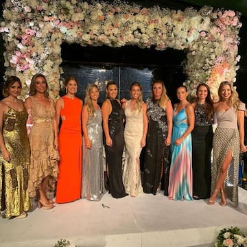 Checha, Paola Firenze, Paz Cardoso, Karina Roncio, Sofía Balbi, Miska Gargano y Sofía Herrera. 