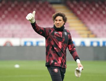 Guillermo Ochoa of Us Salernitana during the  Serie A match between Us Salernitana 1919 and Ss Lazio on February 19, 2023 stadium ''Arechi''  in Salerno, Italy (Photo by Gabriele Maricchiolo/NurPhoto via Getty Images)