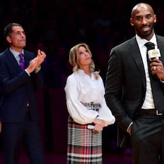 Kobe se niega a reemplazar a Magic: "Me quedo al margen"