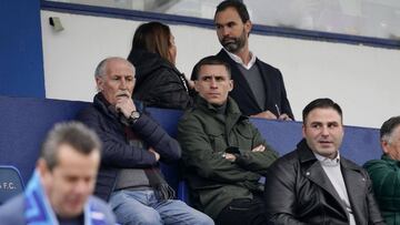 Juanmi Callejón en el palco del Antonio Lorenzo Cuevas de Marbella.