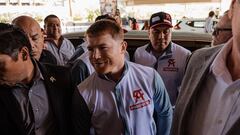 Canelo Álvarez llega a Las Vegas para pelear contra Bivol.