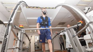 Lato, durante una prueba física.