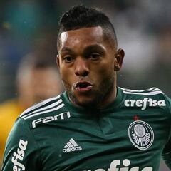 Borja supera una leve lesión y reaparecería ante Cruzeiro