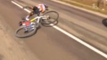 Ciclista española atropellada por su propio carro en el Tour
