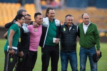 En imágenes, la despedida de Juan Antonio Pizzi del León