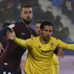 El colista puntúa en El Alcoraz