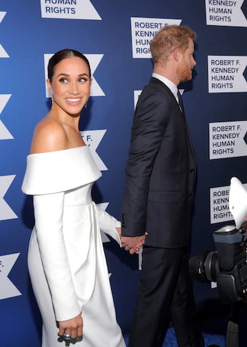 Britain's Prince Harry, Duke of Sussex and Meghan, Duchess of Sussex, attend the 2022 Robert F. Kennedy Human Rights Ripple of Hope Award Gala in New York City, U.S., December 6, 2022. REUTERS/Andrew Kelly     TPX IMAGES OF THE DAY