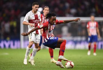 Gelson Martins y Álex Gallar.