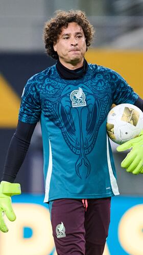 Guillermo Ochoa of Mexico during the match Suriname and Mexico Mexican National Team as part to 2025 Concacaf Gold Cup Group A, at AT-T Stadium, on June 18, 2025 on Arlington, Texas, United States.