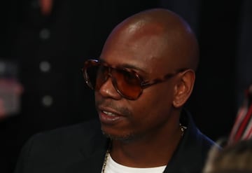Una gran lista de deportistas y famosos se hicieron presentes en la pelea del año celebrada en la T-Mobile Arena de Las Vegas, entre ellos Will Smith y Lebron James.