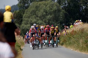 El pelotón durante la primera etapa del Tour de Francia 2019. 