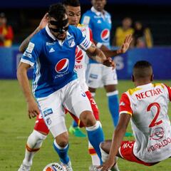 Cadavid sancionado dos fechas por reincidencia en amarillas