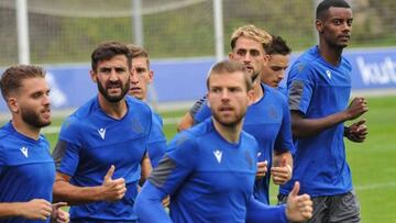 Los últimos amistosos definirán el once txuri-urdin de Mestalla