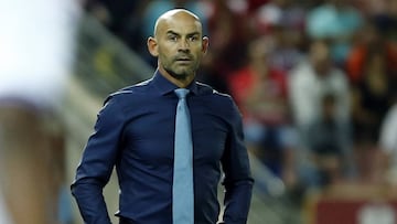 Paco Jémez en el banquillo.