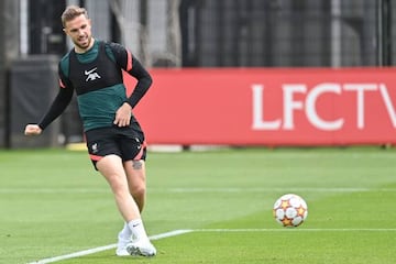 Imágenes del entrenamiento de Liverpool a tres días de jugar ante Real Madrid en la final de la Champions. Los Reds buscan su séptimo título en la Copa de Europa.